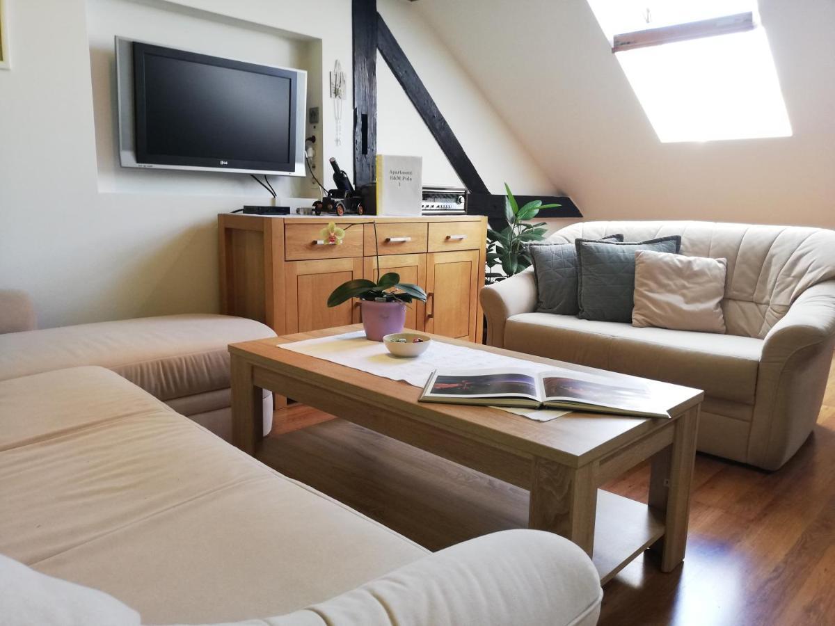Apartment R&M PUY מראה חיצוני תמונה
